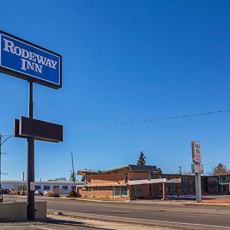 Rodeway Inn סדר סיטי מראה חיצוני תמונה