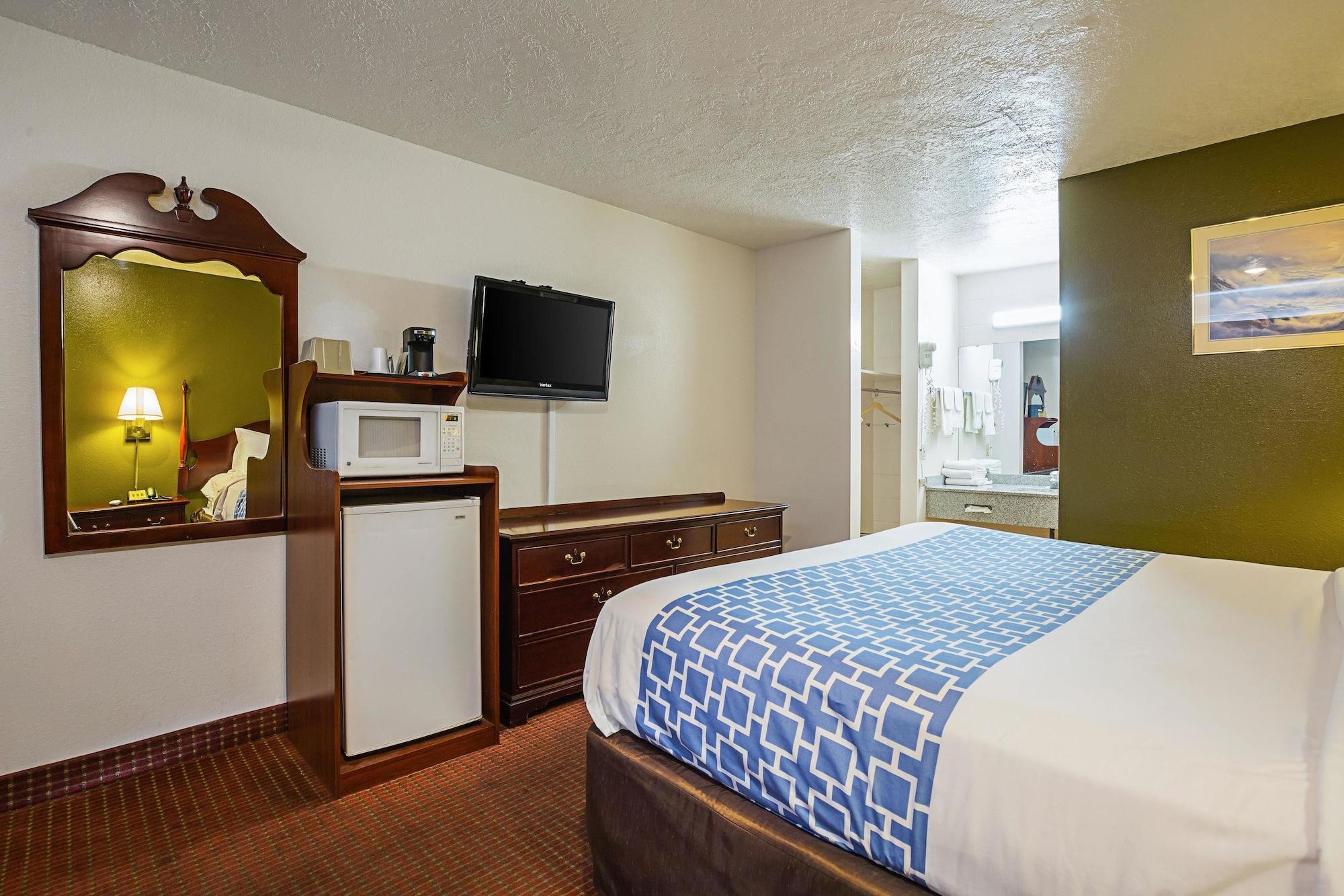 Rodeway Inn סדר סיטי מראה חיצוני תמונה