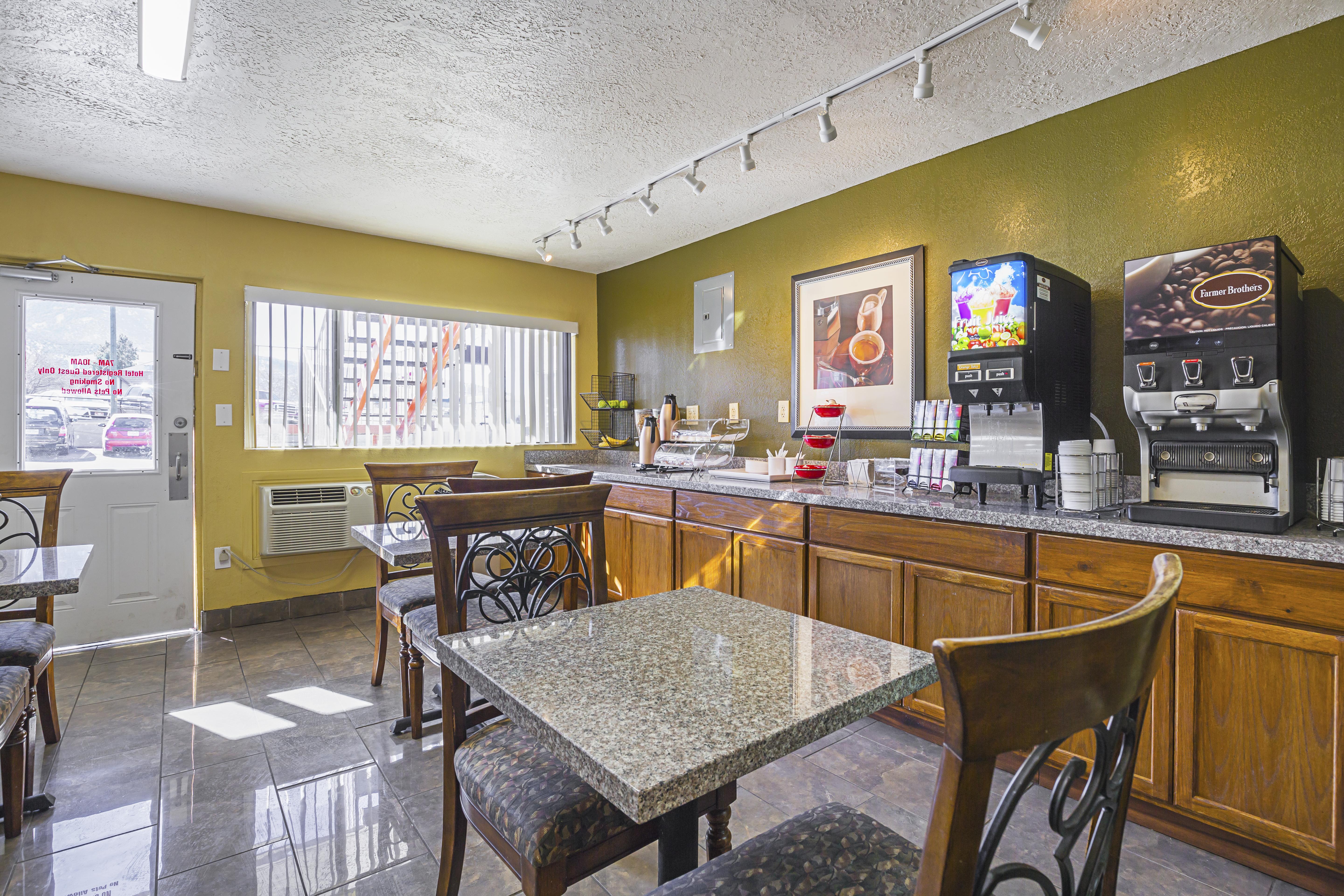 Rodeway Inn סדר סיטי מראה חיצוני תמונה