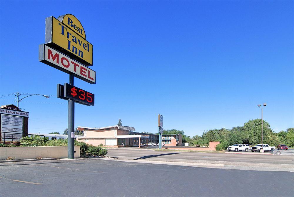 Rodeway Inn סדר סיטי מראה חיצוני תמונה