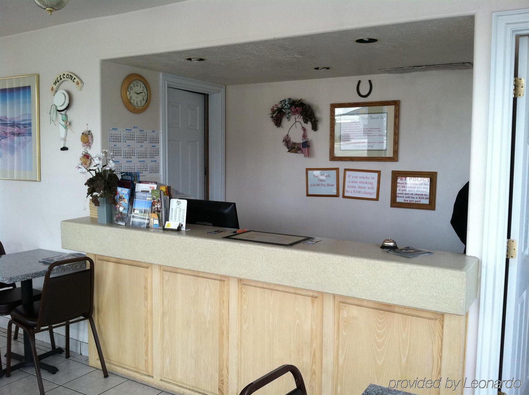 Rodeway Inn סדר סיטי מראה פנימי תמונה