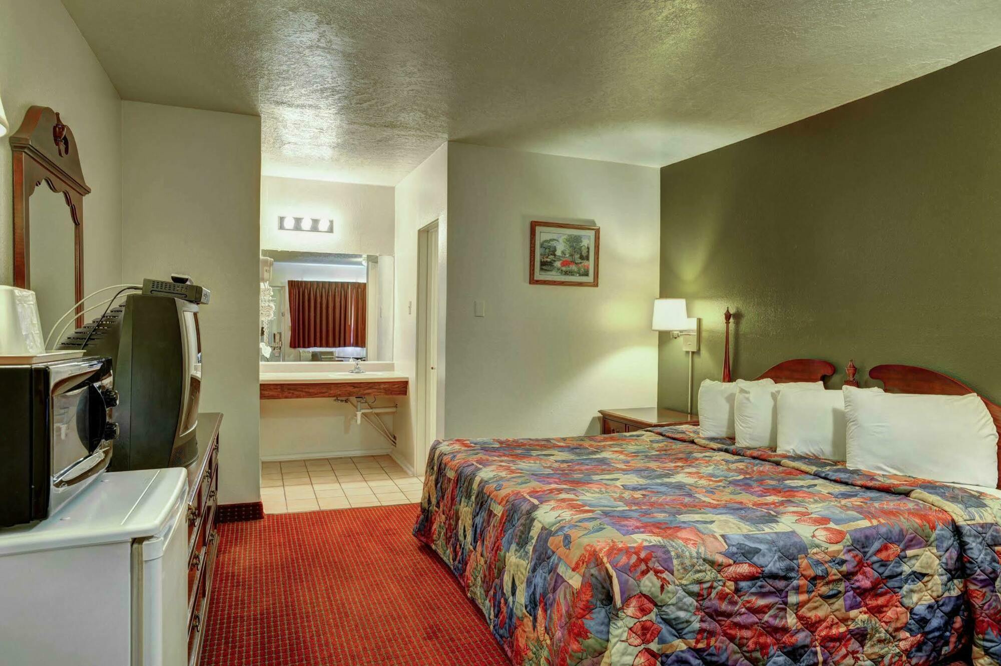Rodeway Inn סדר סיטי מראה חיצוני תמונה